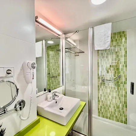 Large Terrace Sea & Mountain Benalbeach