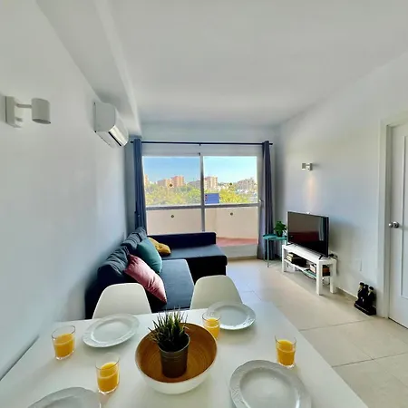 Διαμέρισμα Large Terrace Sea & Mountain Benalbeach